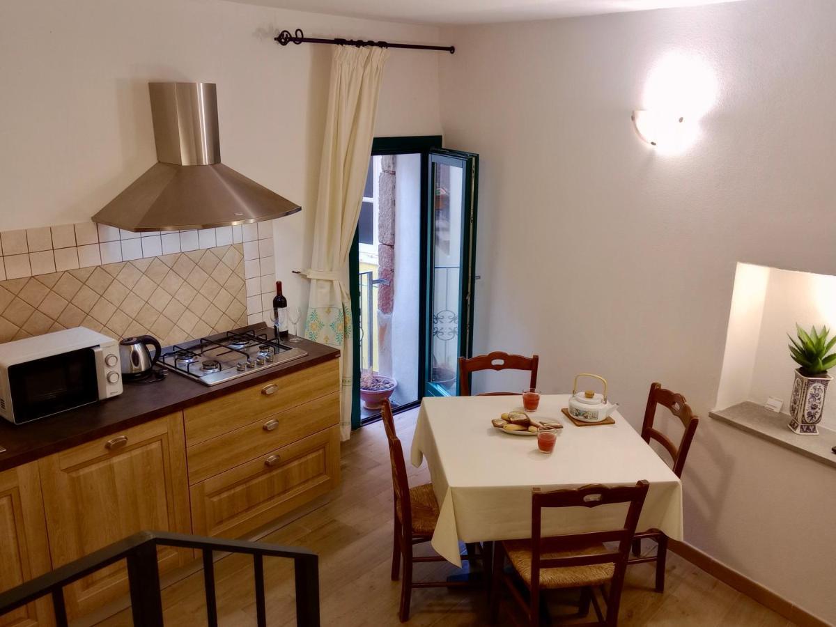 Sardinian Gallery Fonte ボーザ エクステリア 写真