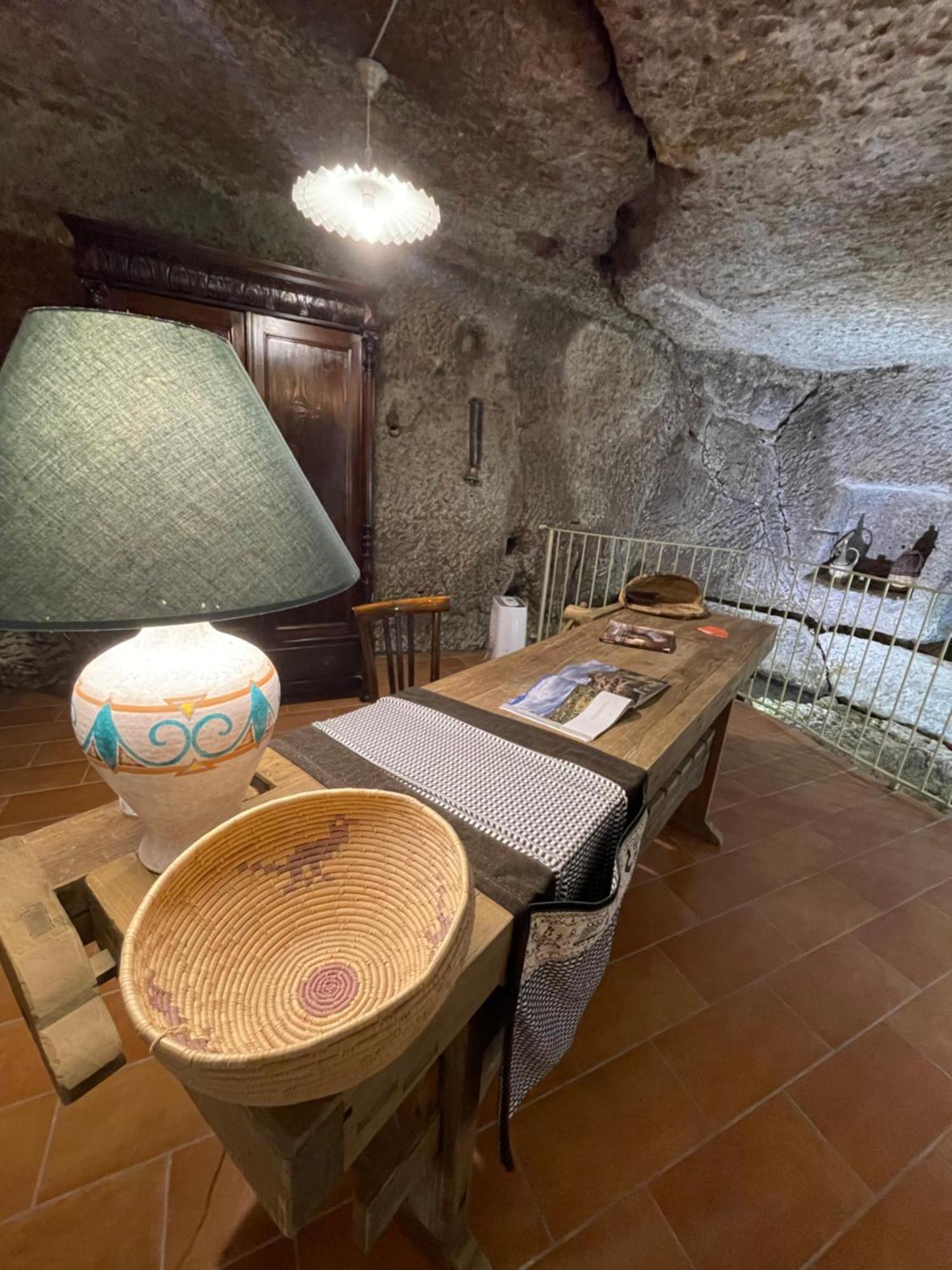 Sardinian Gallery Fonte ボーザ エクステリア 写真